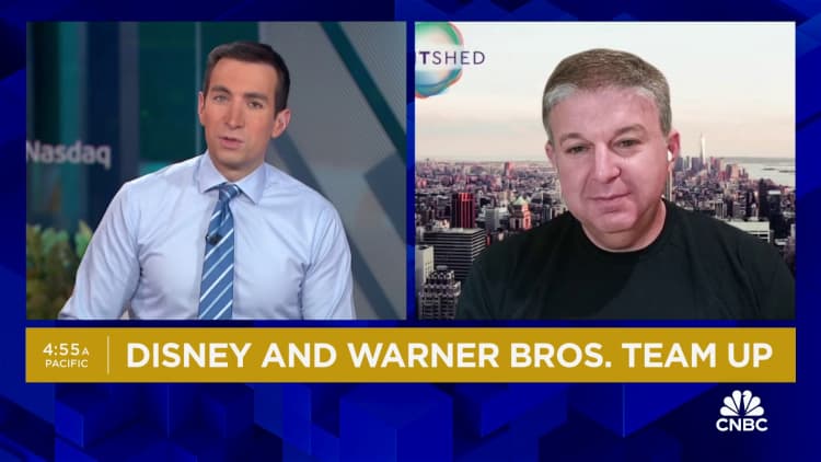 Warner Bros. Discovery, ESPN strike College Football Playoff deal