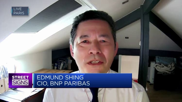 Gold, silver and platinum prices could push even higher: Strategists