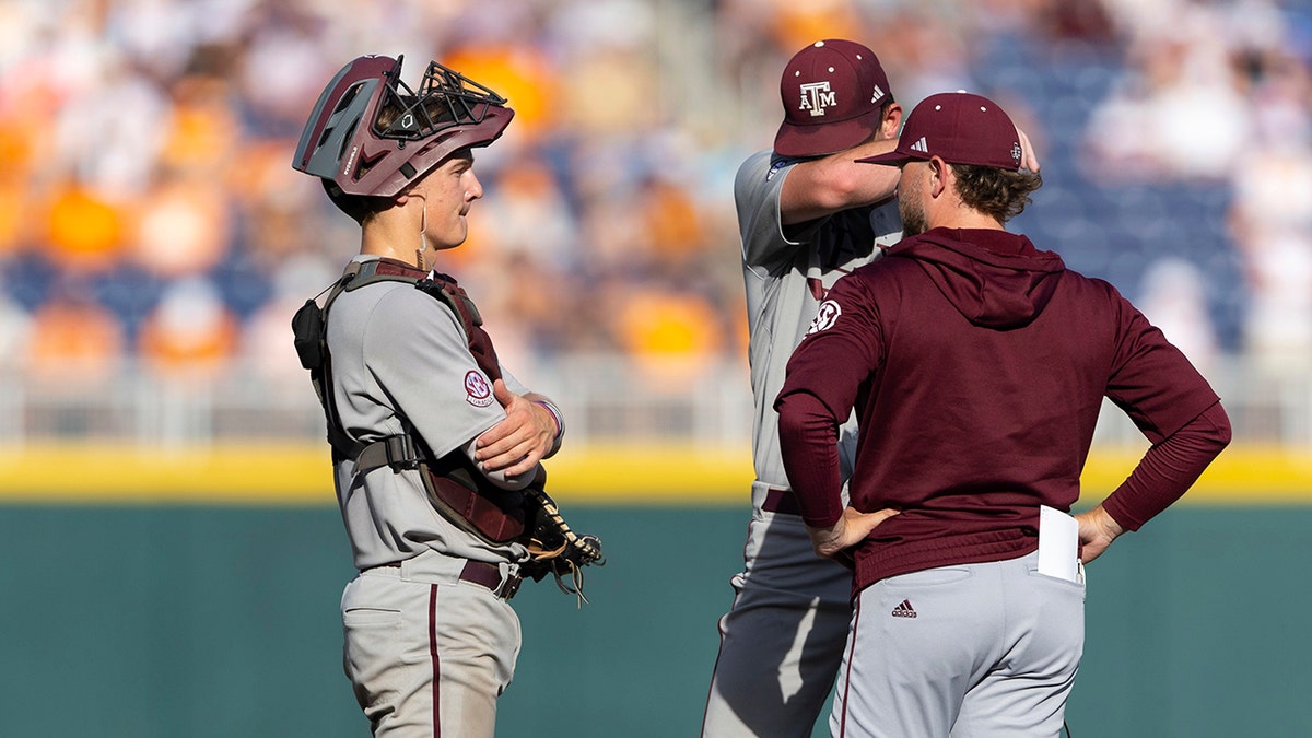 Tennessee captures College World Series title in dramatic game over Texas A&M