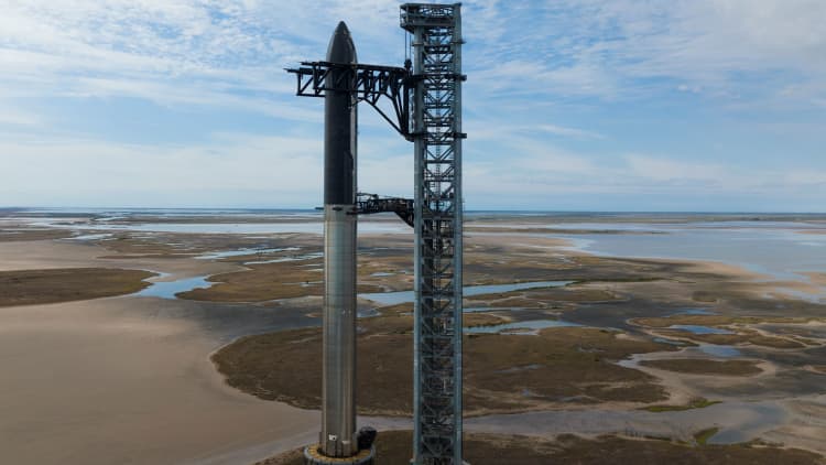 SpaceX wins NASA contract for ISS reentry destruction