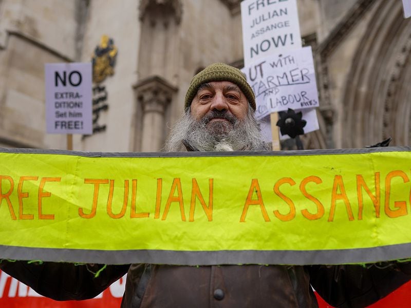 Bitcoin (BTC) Donation of More Than $500K Received by Assange