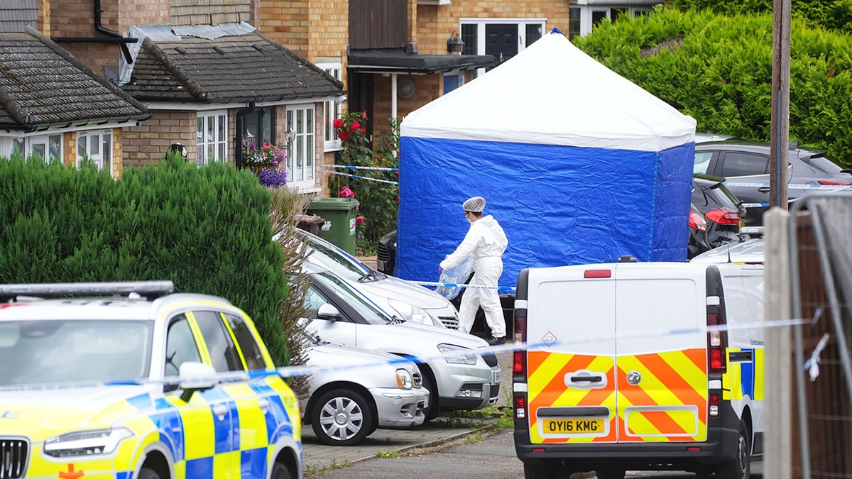 Manhunt in UK ends for suspected crossbow killer