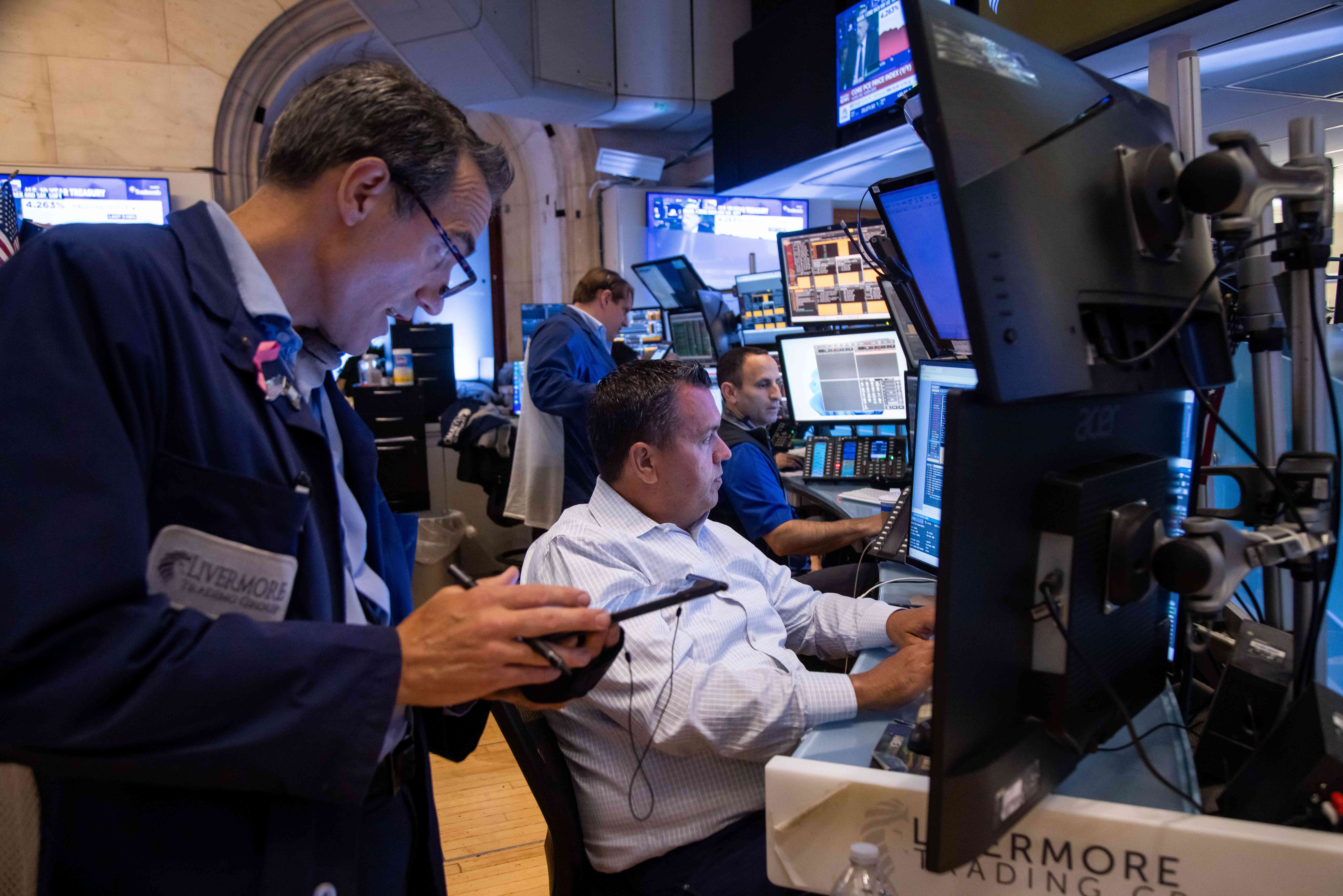 Is S&P 500 Earnings Growth Finally Set To Broaden Beyond the Magnificent 7?