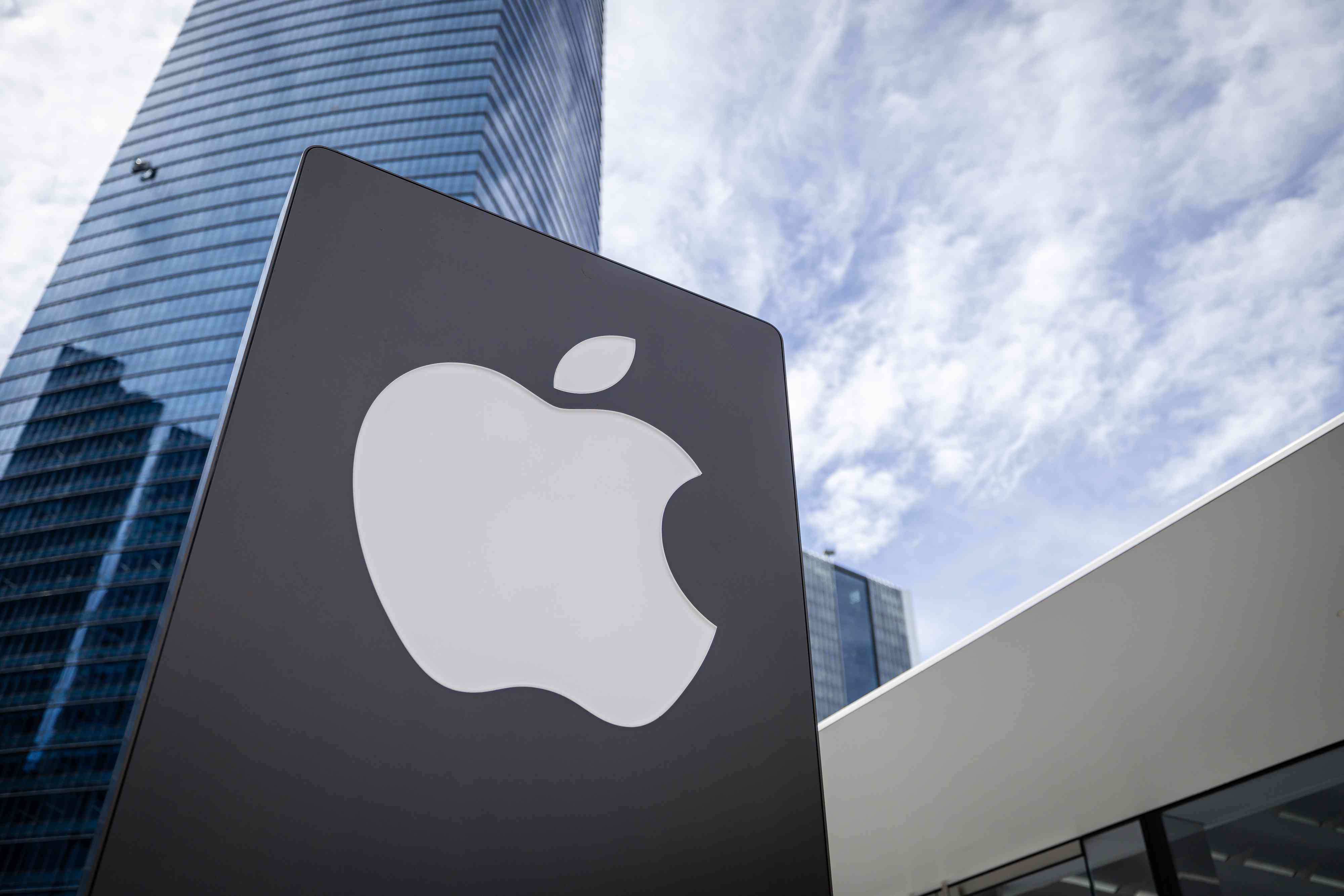 Apple Settles App Store Payments Probe With EU To Avoid Fine