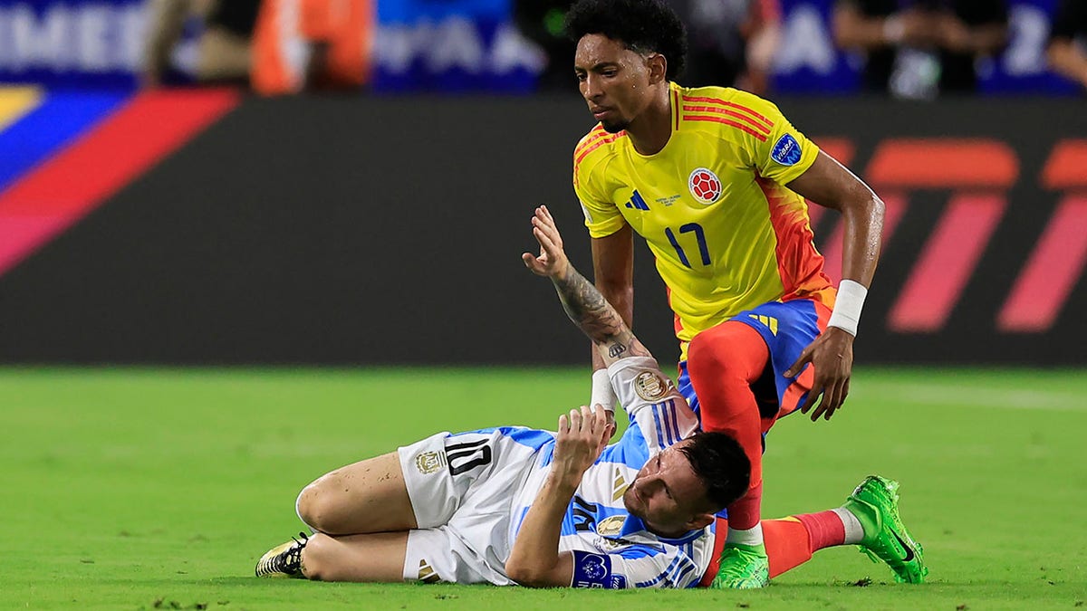 Lionel Messi in tears as he leaves Copa América final with injury