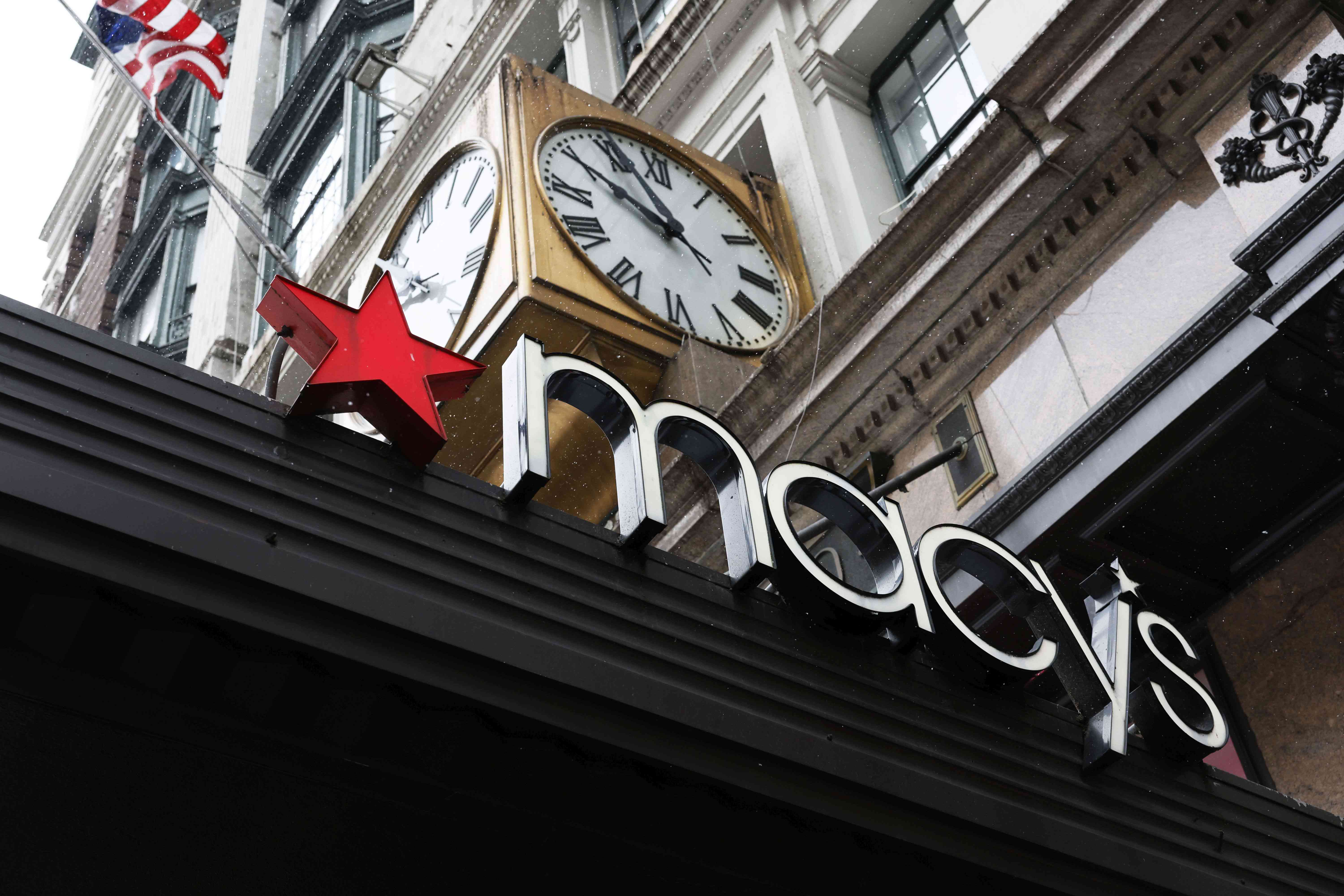 Macy’s Stock Rises as Q1 Results Fall Less Than Expected