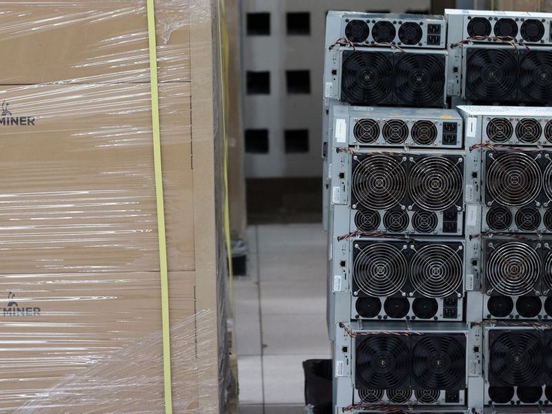 Riot (RIOT) Takeover Proposal “Significantly Undervalues” Bitfarms (BITF), Crypto Miner Says
