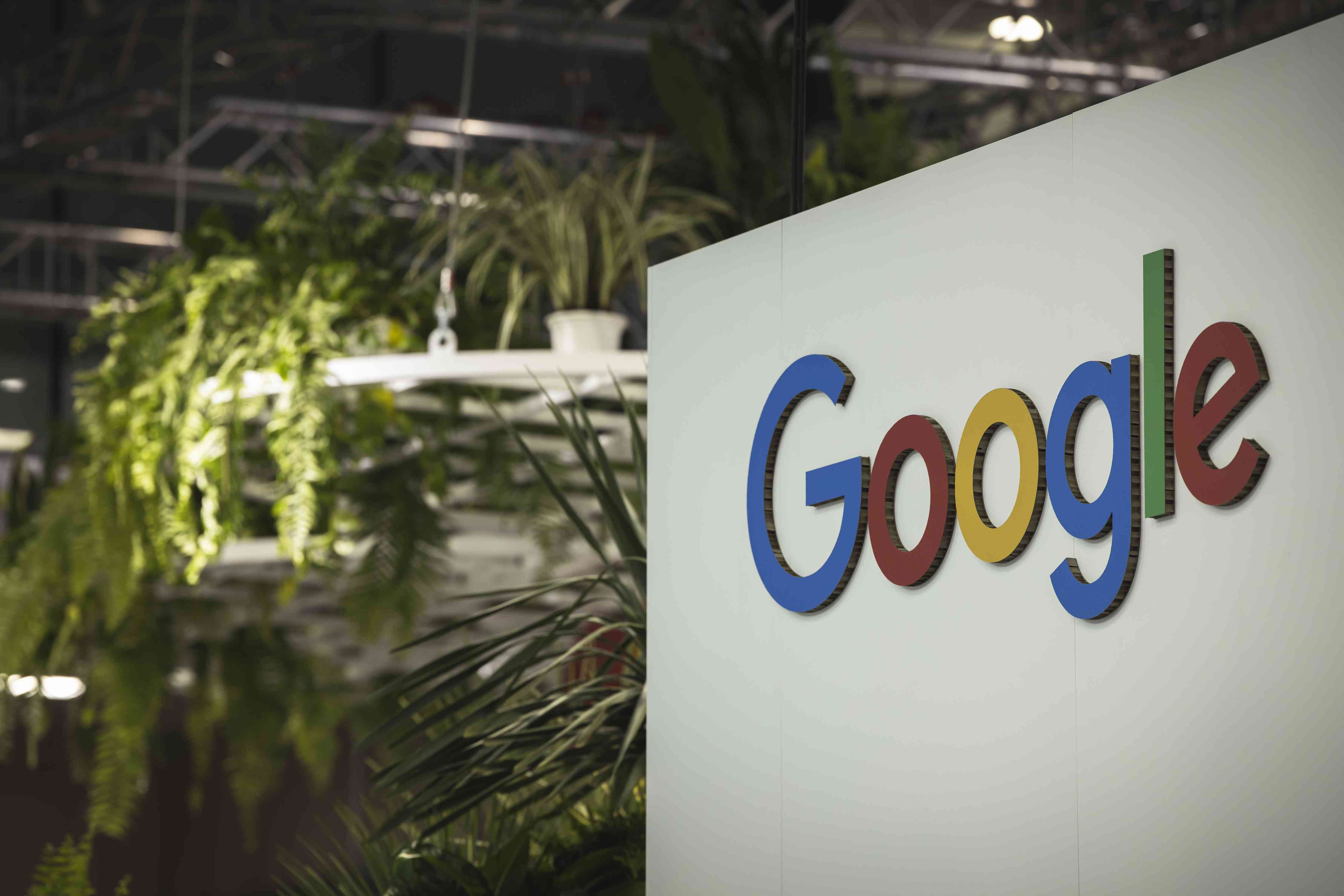 How AI Could Give Google a Boost, as Worries About Costs Drive Stock Lower