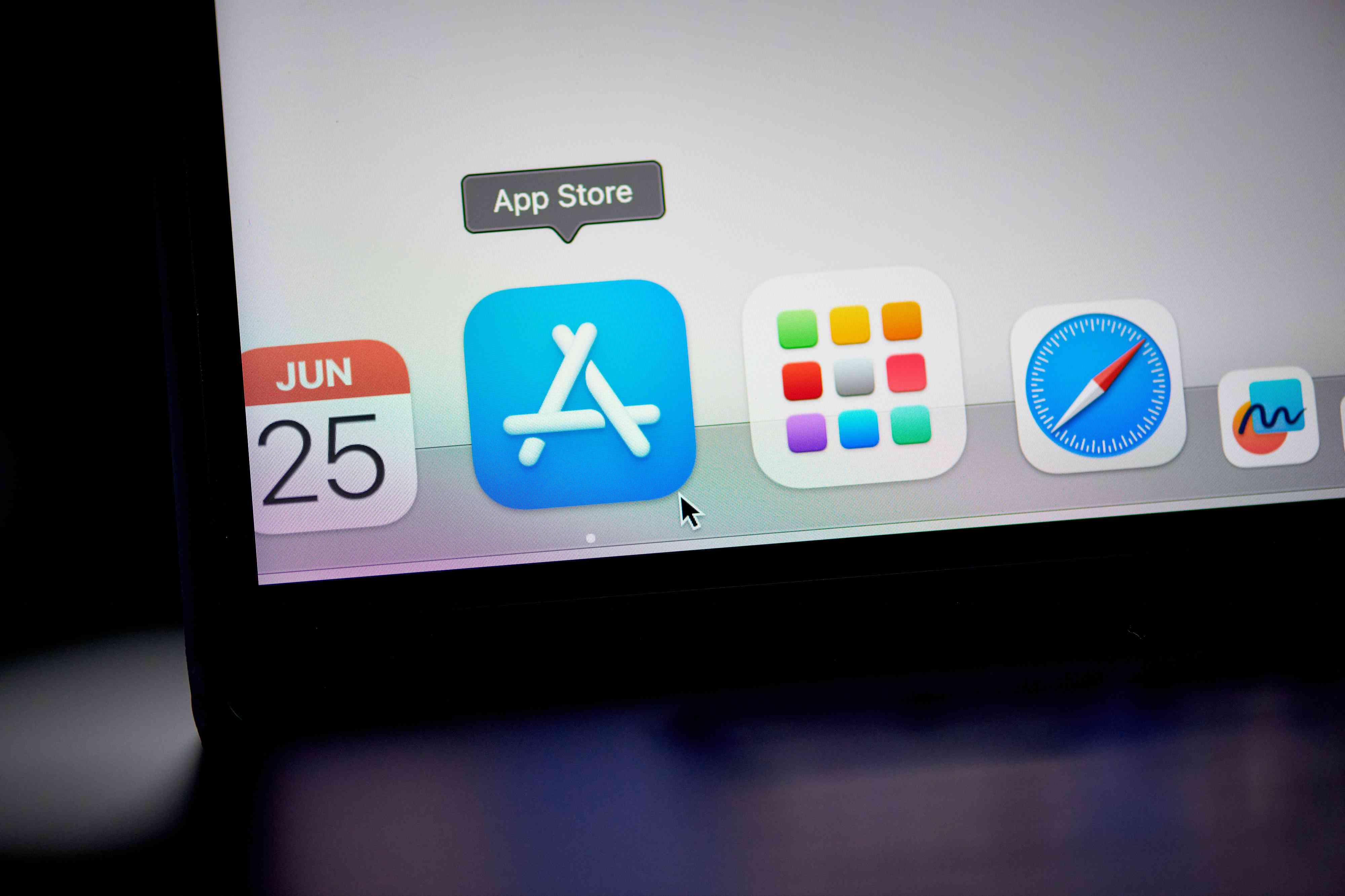 Spain Probes Apple for ‘Imposing Unfair Trading Conditions’ on Developers