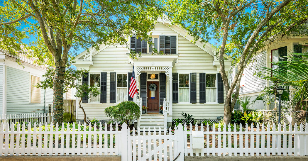 $800,000 Homes in Texas, Florida and Iowa