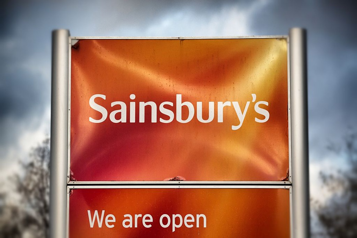 Sainsbury’s to axe 3,000 jobs and close all in-store cafes