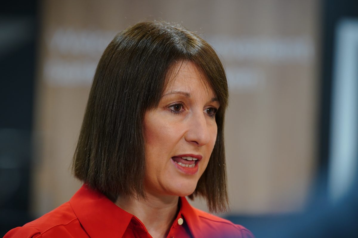 Reeves all but confirms backing for third Heathrow runway