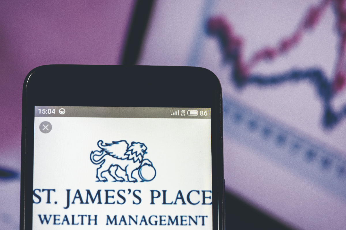 St James’s Place: Stock price jumps after new money surge