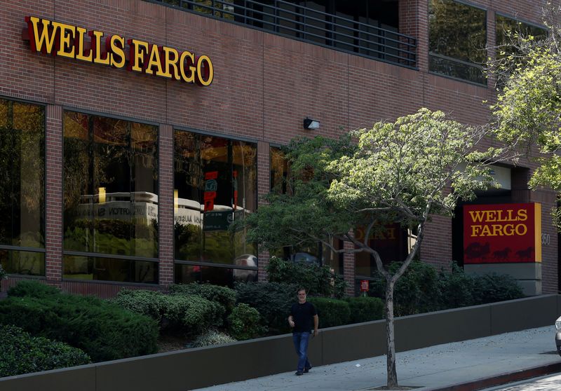 Wells Fargo signs deal to sell $4.4 billion rail assets portfolio